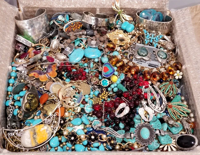 32+lbs Vintage Mod Jewelry LOT Laurel Burch Ralph Lauren Chico's BR Avon Talbots 32+lbs Vintage Mod Jewelry LOT Laurel Burch Ralph Lauren Chico's BR Avon Talbots