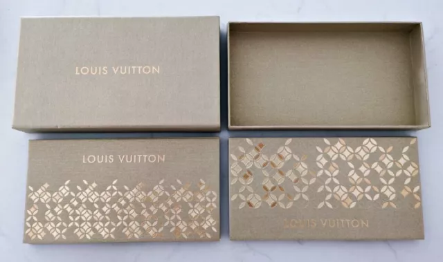 Lenço Louis Vuitton Monogram Brown&White - Felix Imports