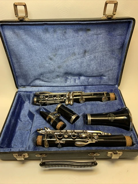 EARLHAM CLARINET IN Good Condition With Fitted Case Musical