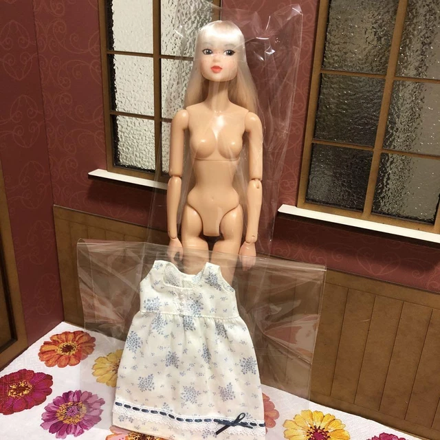 MOMOKO DOLL LOVE Dhex Short 218610 $420.23 - PicClick AU