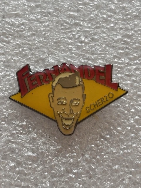 Pin's Renaud – Chanteur Célébrité – Numéro 2 – Collection Musique