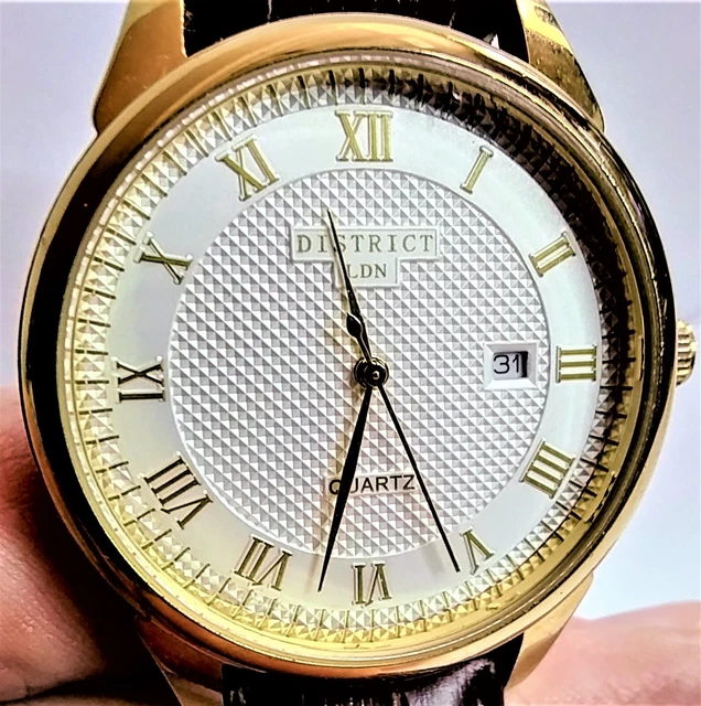 Gents/Ladies Stainless Steel, Gold Tone District, Quartz Wristwatch, Fwo!.