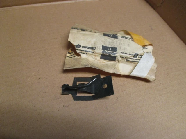 Windshield Washer Nozzle N.o.s.for 74 Fury,Dodge,Chrysler 3431954