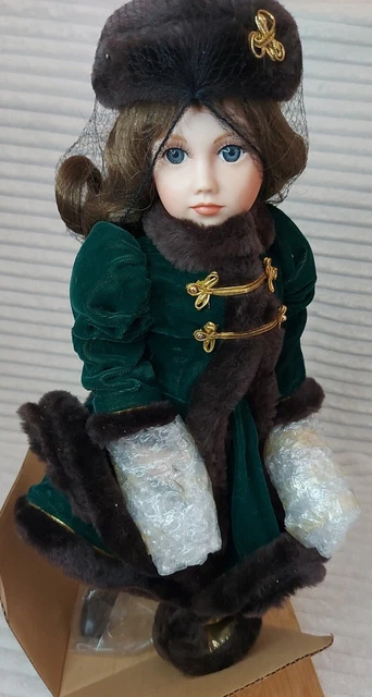 Franklin Mint Heirloom Catherine Rose  Janet Johnson Porcelain Doll *PLEASE READ