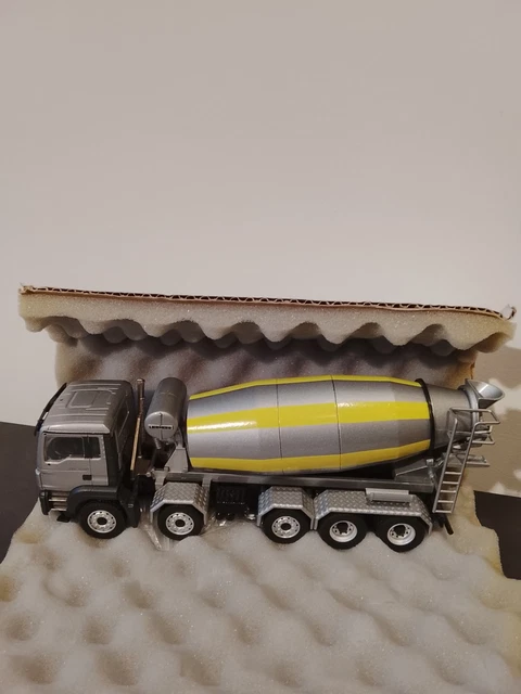 Conrad Mercedes Actros Military 1:50 - Modèle Réduit 40172/03 + 99928/02 - Neuf