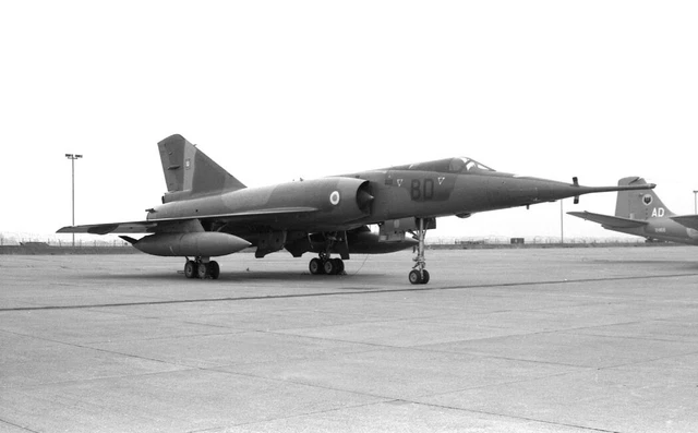FB91, French AF, Mirage IVP, No.31 'BD' at RAF Marham, 1 May 1996 - B&W Neg_6234