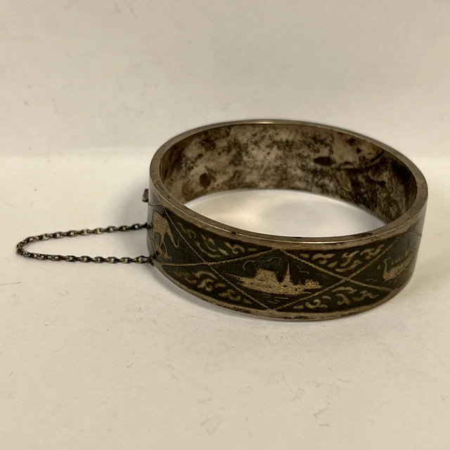 Graphic Rare Form Sterling Silver Siam Thai Niello Bracelet Solid Bangle