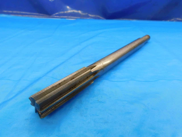 0.749 O.D. CHUCKING REAMER 8 FLUTE .749 .7490 3/4 .7500 -.0010 UNDERSIZE 19 mm