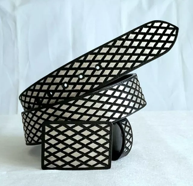 Cinto de Hilo de Plata Fino Original con Cubos en Color Negro —