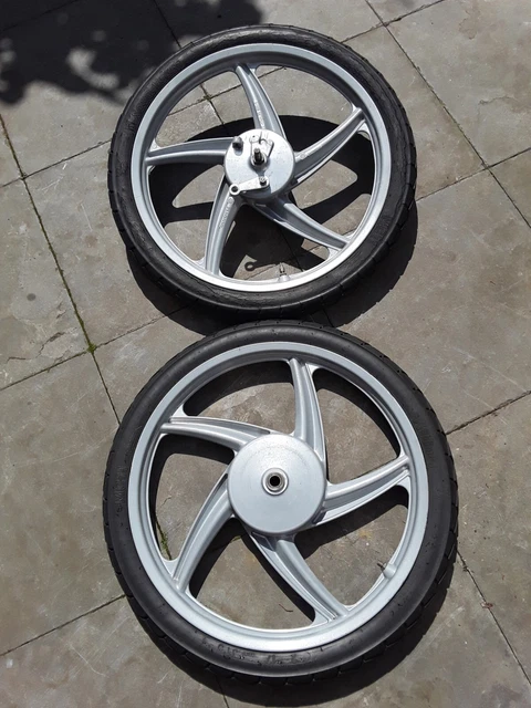 Coppia Gomme 2-1/4-16 Coppia Copertoni 2-1/4-16 Per Piaggio Ciao, Si, Bravo | Con 2 Camere Aria | Stradali E Tassellati Gomme Piaggio - Foto 5