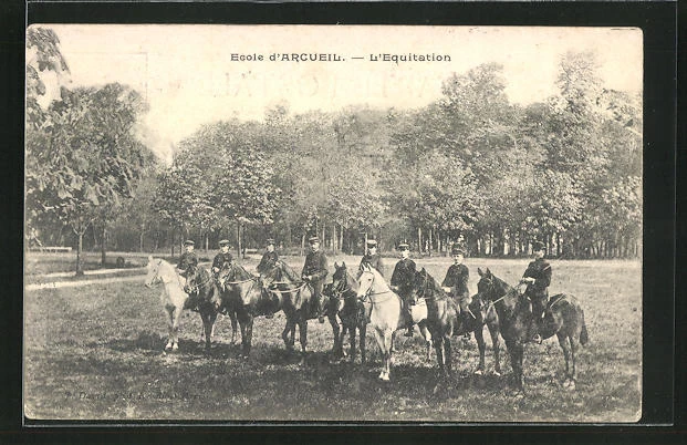 CPA Arcueil, Ecole, l´Equitation 1905