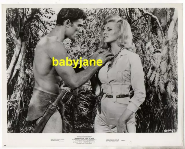 Mike Henry Nancy Kovack Original 8X10 Photo 1966 Tarzan And The Valley Of Gold