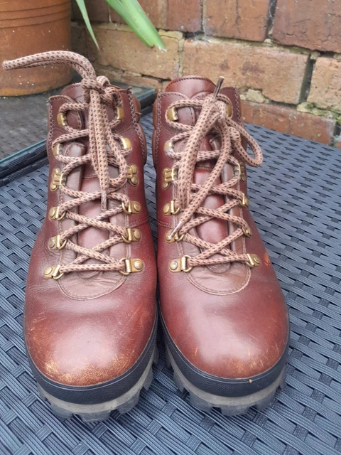 Chris brasher walking boots deals