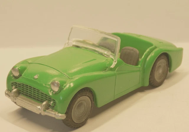 TRIANG SPOT-ON NO.108 - Triumph TR3A Sports Car c.1963 Handsome Code 3 ...