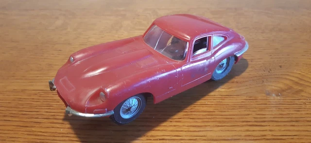 Voiture Slot Jaguar Type E - Circuit 24 Le Vrai - À Réparer - Occasion