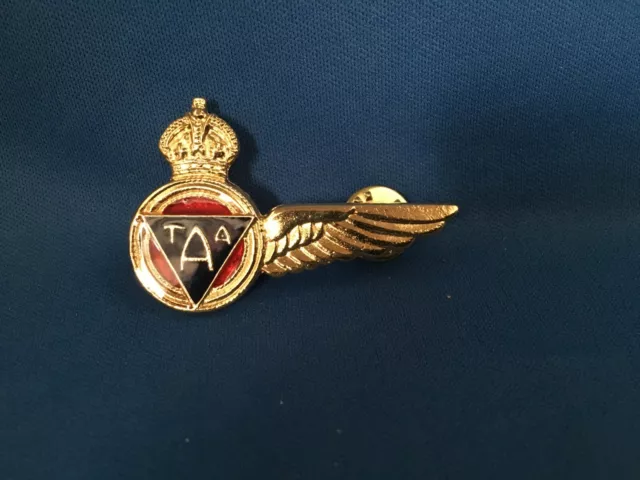 TAA (Trans-Australia Airlines) FLIGHT ENGINEER WING BADGE