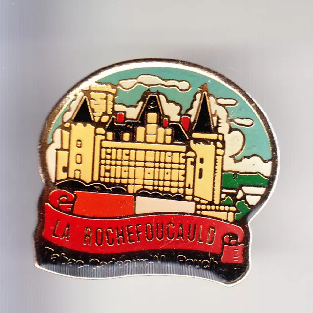 Rare Pins Pin's .. Tourisme Chateau Castle  La Rochefoucauld 16 ~Bu