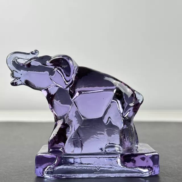 Boyd Glass Zack Elephant Clear Heatherbloom figurine Paperweight
