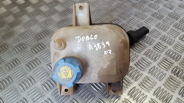 FOR Fiat Doblo Depósito del refrigerante 51717782 T835 ES411302-20