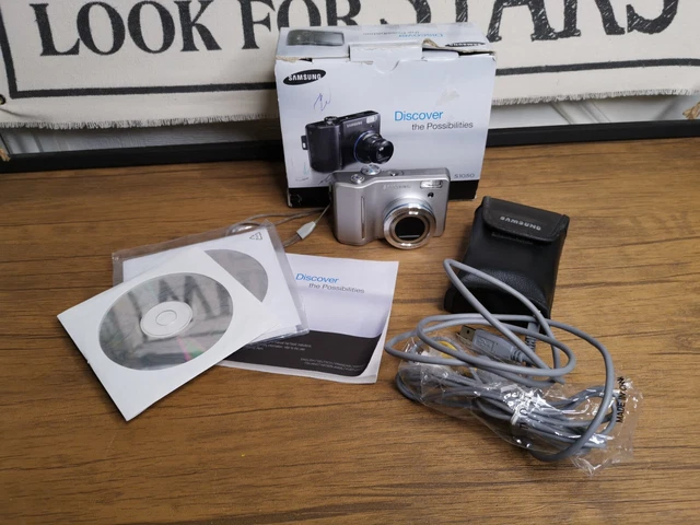 Samsung Digital Photo Camera S1050 10.1 MP 5x Zoom Silver Compact Tested