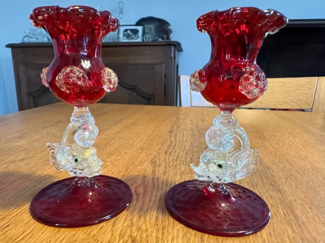 Bougeoirs en verre vénitien de Murano vintage avec dauphins rouges et or 1960