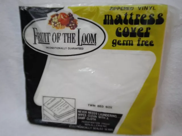 Vintage New Fruit Of The Loom Twin Size White zippered vinyl Mattress Cover