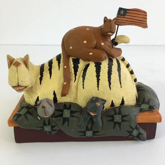 Williraye Studio Cats Figurine American Flag Folk Art Figure Statue WW1318