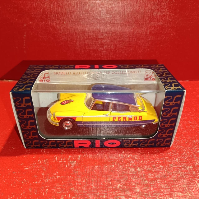 Miniature Rio 1/43 Citroën DS19 6 Cylindres 1960 - Toit Ouvrant Bleu Marine - Occasion