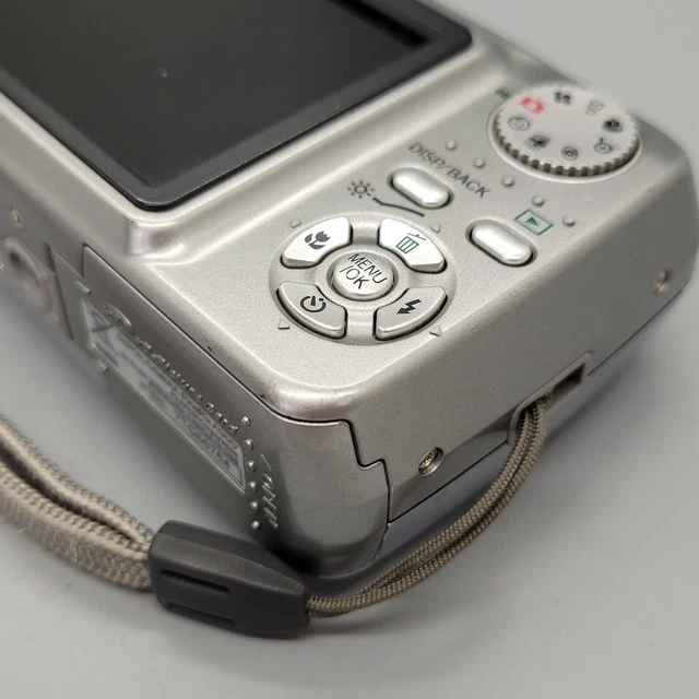 Fujifilm FinePix A900 9,0 megapixel fotocamera digitale compatta argento testato 20