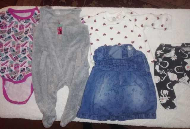 Baby Girl Age 1 Month Clothes Bundle Good Quality And Condition 5 Items