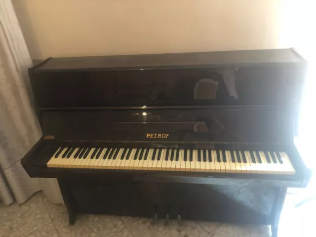 Pianoforte verticale Petrof