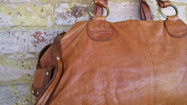 Sondra Roberts Brown Leather Retro Duffel Weekender Satchel Tote Shoulder Bag 15