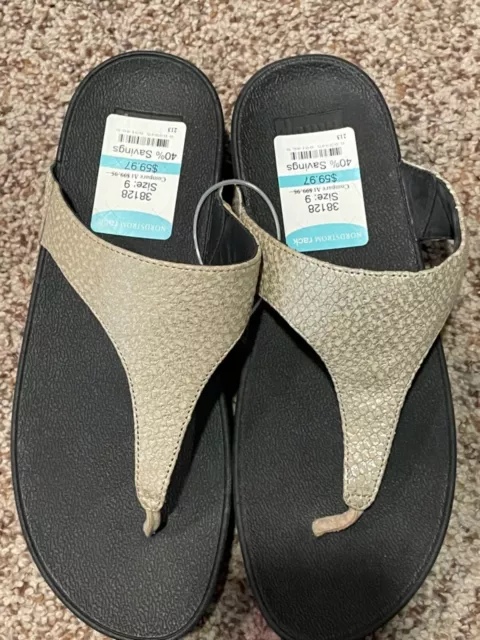 NWT NEW FitFlop Wedge Thong Sandal 41 Women 9 M Shimmer Scales