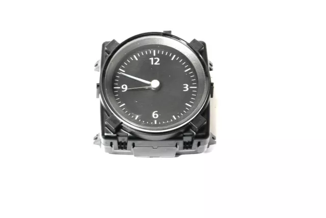 Uhr Analoguhr Armaturenbrett vorne 3G0919204C VW Passat 3G B8