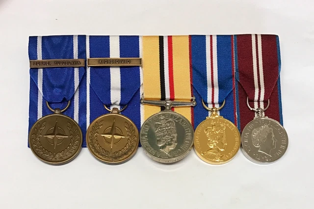 NATO "KOSOVO" Medal. In General / Other - Foto 3