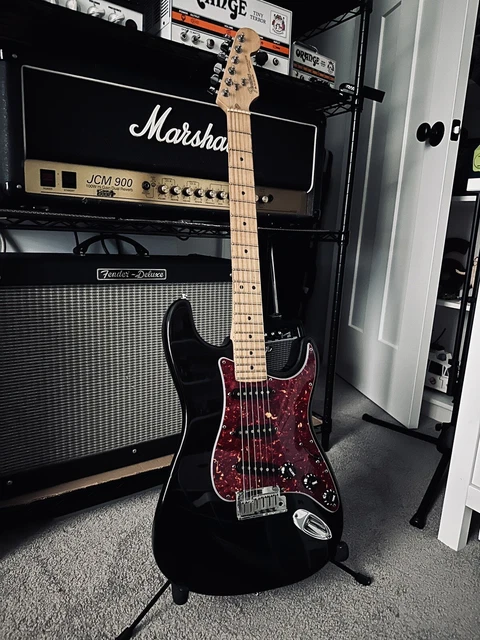 American 1991 Fender Stratocaster with Hector Montes Neck & Extra Pickguards American 1991 Fender Stratocaster with Hector Montes Neck & Extra Pickguards