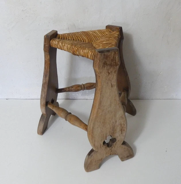 Petit Tabouret Vintage En Bois – Tripode D'Occasion, Hauteur 33 Cm, Marron Naturel