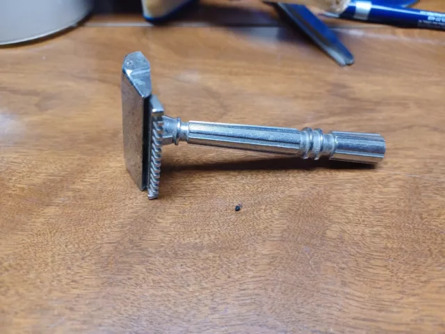 1930s Era Gem Micromatic Open Comb Single Edge Razor