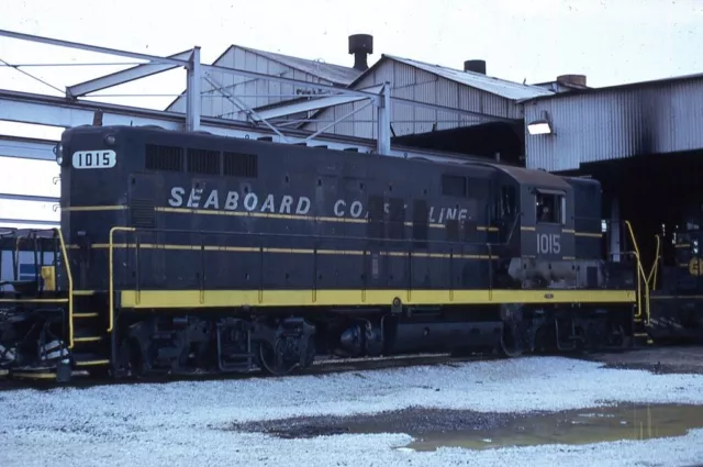 ORIGINAL 1974  RAILROAD SLIDE SCL SEABOARD COAST LINE 1015 ex SAL EMD GP9