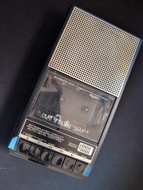 Restoring a vintage Nivico SRP-471E-5 tape deck with 3D printed idler wheels