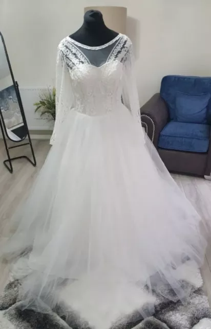 Wedding dress 💞New🎊Size12