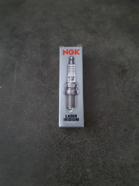 2 Bougies NGK Iridium KR8DI Pour KTM 990 SMT 2009 - Neuves