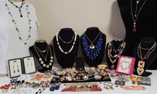 Vintage Estate To Mod Costume Jewelry Lot Some Signed Trifari, Lisner, Juliana