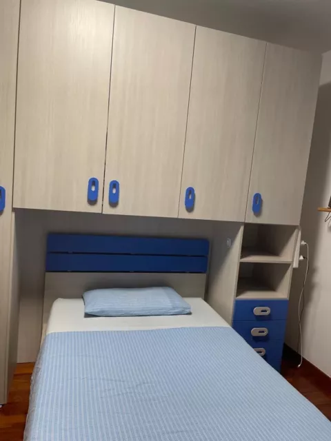 cameretta da ragazzi e nuovo praticamente usato pochissimo 