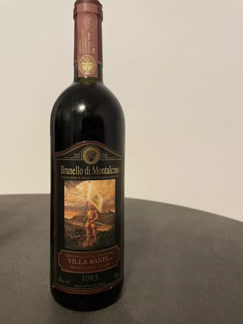 Vino Brunello Di Montalcino Villa Banfi 1983. Bottiglia Da Collezione Di Annata 2