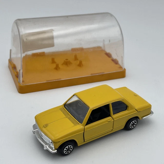 BMW 2002 Polistil – 1:43 – Rouge – Zamak – Occasion En Boîte