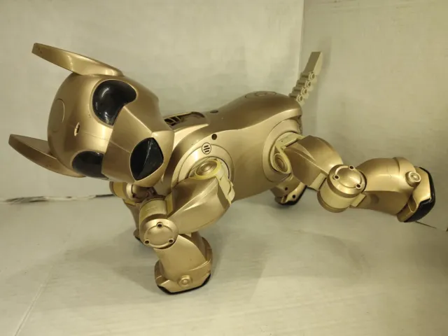 i-Cybie Gold Electronic Robotic Dog Tiger Hasbro 2001 Gold. PARTS ONLY UNTESTED