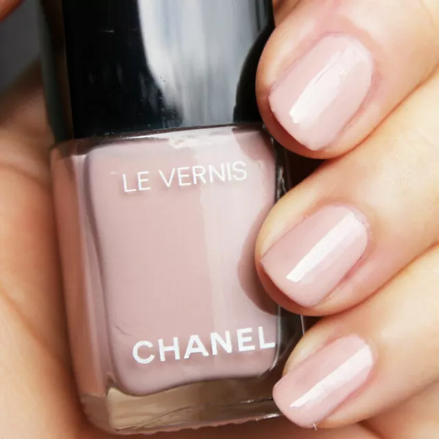 LE VERNIS 504 - ORGANDI  Nail polish, Nail colors, Chanel nails