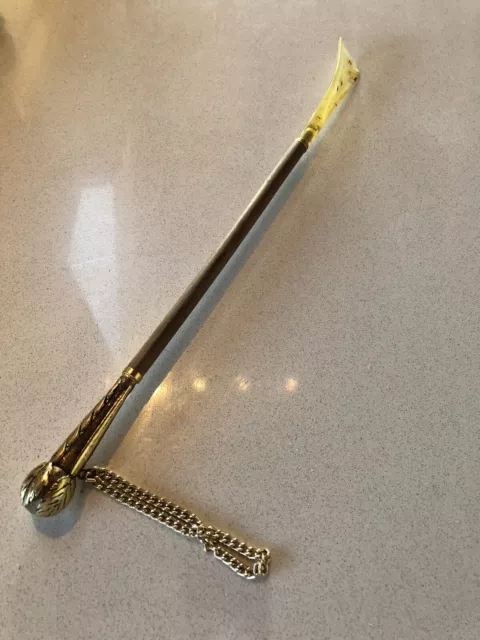 Brass & Timber Shoe Horn With Hanging Chain