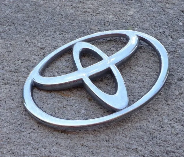 Toyota Camry 3.875" trunk emblem badge decal logo rear OEM Genuine Original